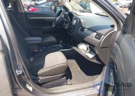 2017 Mitsubishi Outlander Es z USA, uszkodzony, nr VIN JA4AD2A37HZ030210